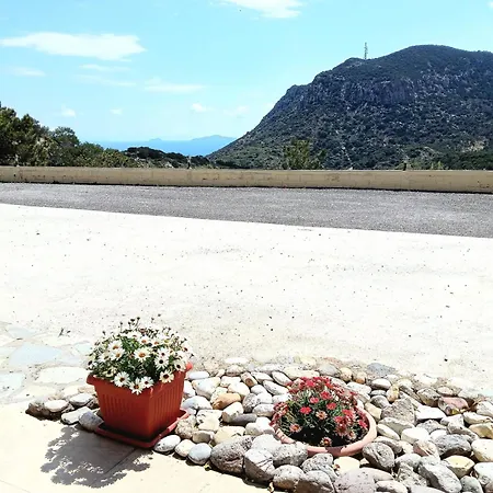 Eirini Кефалос