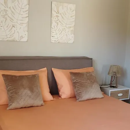 Eirini Appartement *